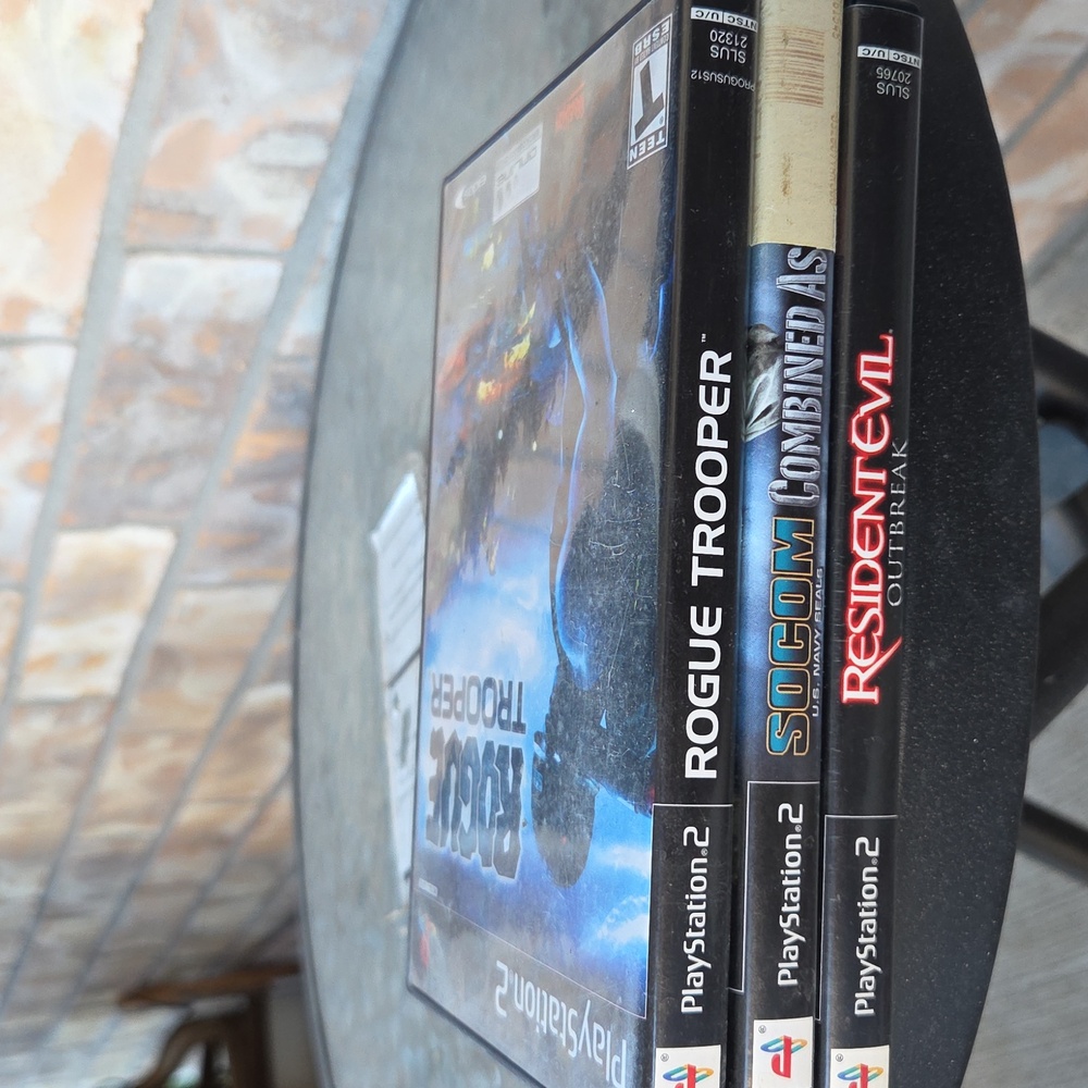 SONY PLAYSTATION 2 LOT OF 3 Video Games - Picture 4 of 11